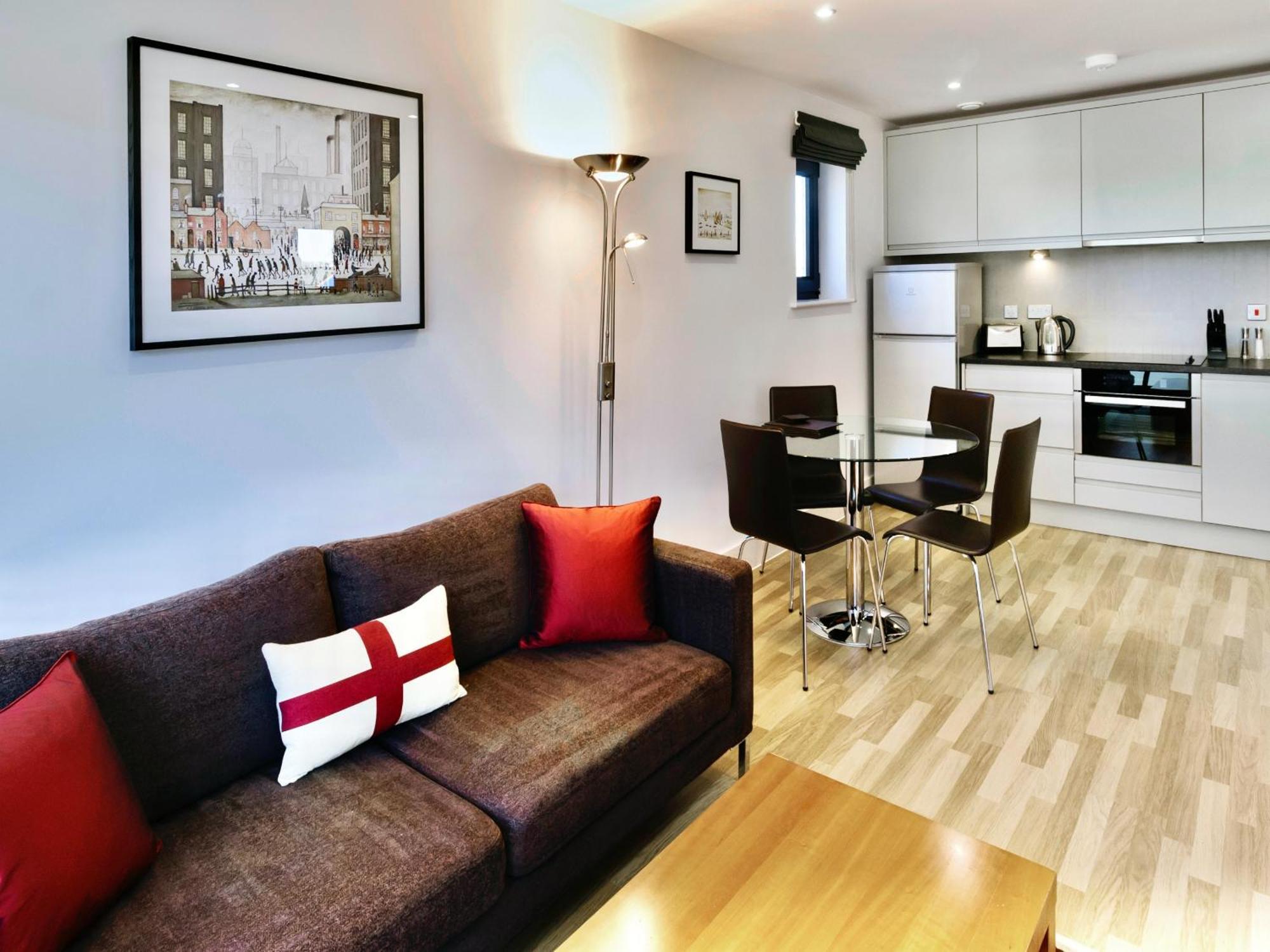Your Space - Eden House Apartamento