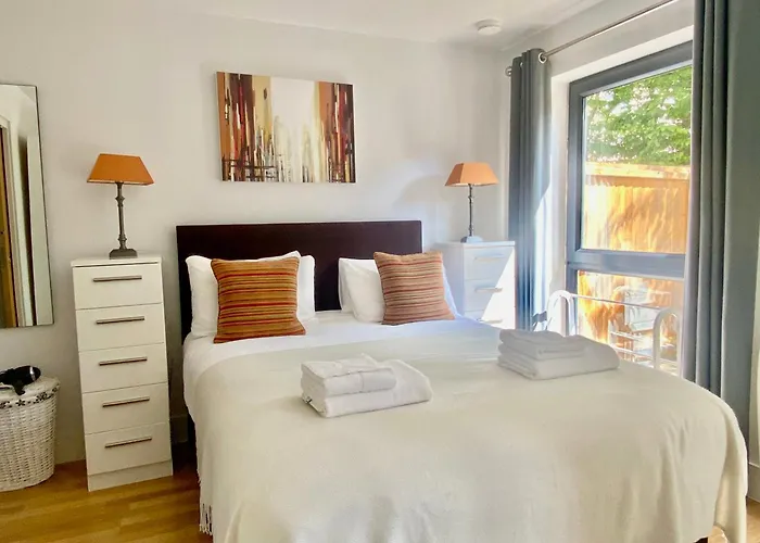 Your Space Apartments - Eden House